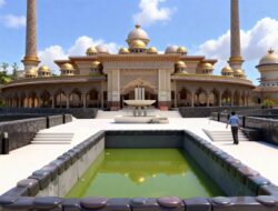 Nama Masjid Margomulyo Jadi Polemik, Publik Menunggu Keputusan Berbasis Suara Rakyat